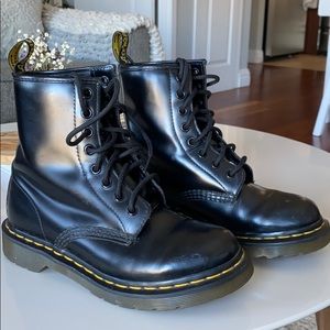 Dr. Martens 1460 Women's Size 6 (SOLD)